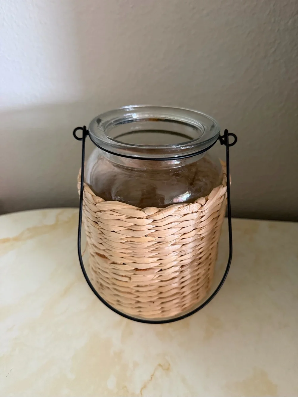 Like New Unbranded Boho Wicker Glass Flower Vase Lantern